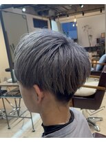 ラボヌールヘアーリアン 川越店(La Bonheur hair Lien)&nbsp;【Lien 風呂田】ホワイトシルバー×刈り上げマッシュ☆