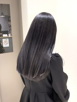 フレームプラス なんば駅前店(FRAME+) グレーブラック