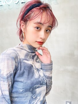 ロイド(Lloyd) 【Lloyd大宮】ビビットピンク×抜け感アレンジ