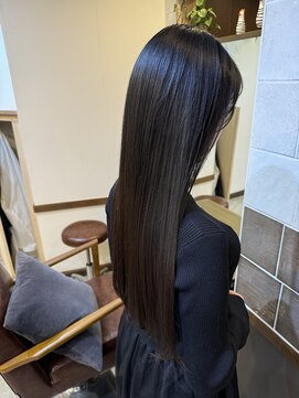 スアバイキキ(SuA by kiki.) 黒髪カタログ/ボブルフ/ネビージュ/ワンレン/小顔スタイル[千葉]