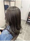 コントラストハイライト×グレージュ