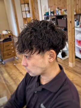 ロルド シェリ(Rold Cheri) 【山本智文】ツイストスパイラルパーマV字マッシュ