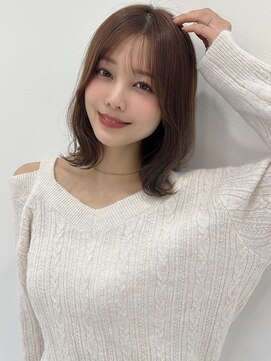 アイユー(ii+U) 大人ボブ　くびれボブ　レイヤー　外ハネボブ　ミディアムボブ