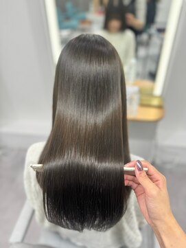 エルサザビューティー 神戸三宮(Elsa the beauty) 髪質改善/弱酸性縮毛矯正/艶髪/似合わせ