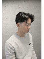 ワンワンオー バーバーショップ 長浜店(@110 BARBER SHOP) 清潔感抜群のセンターパート×フェードカット