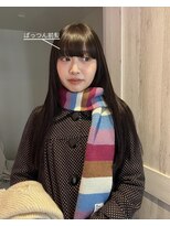 イェッカ パビル(YECCA pabil)&nbsp;前髪フルバングの黒髪ロング