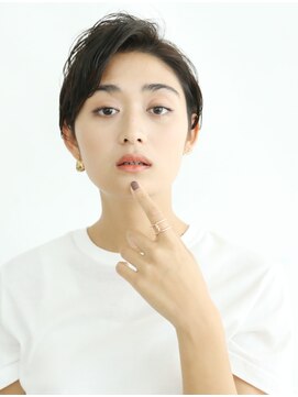 ムルチュラ(muruchura) 小顔暗髪cool ショート　田原佐知子