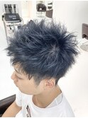 束感ショート×ブルーブラック
