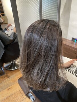 リバレッジ 広尾(Leverage) 大人グレージュ