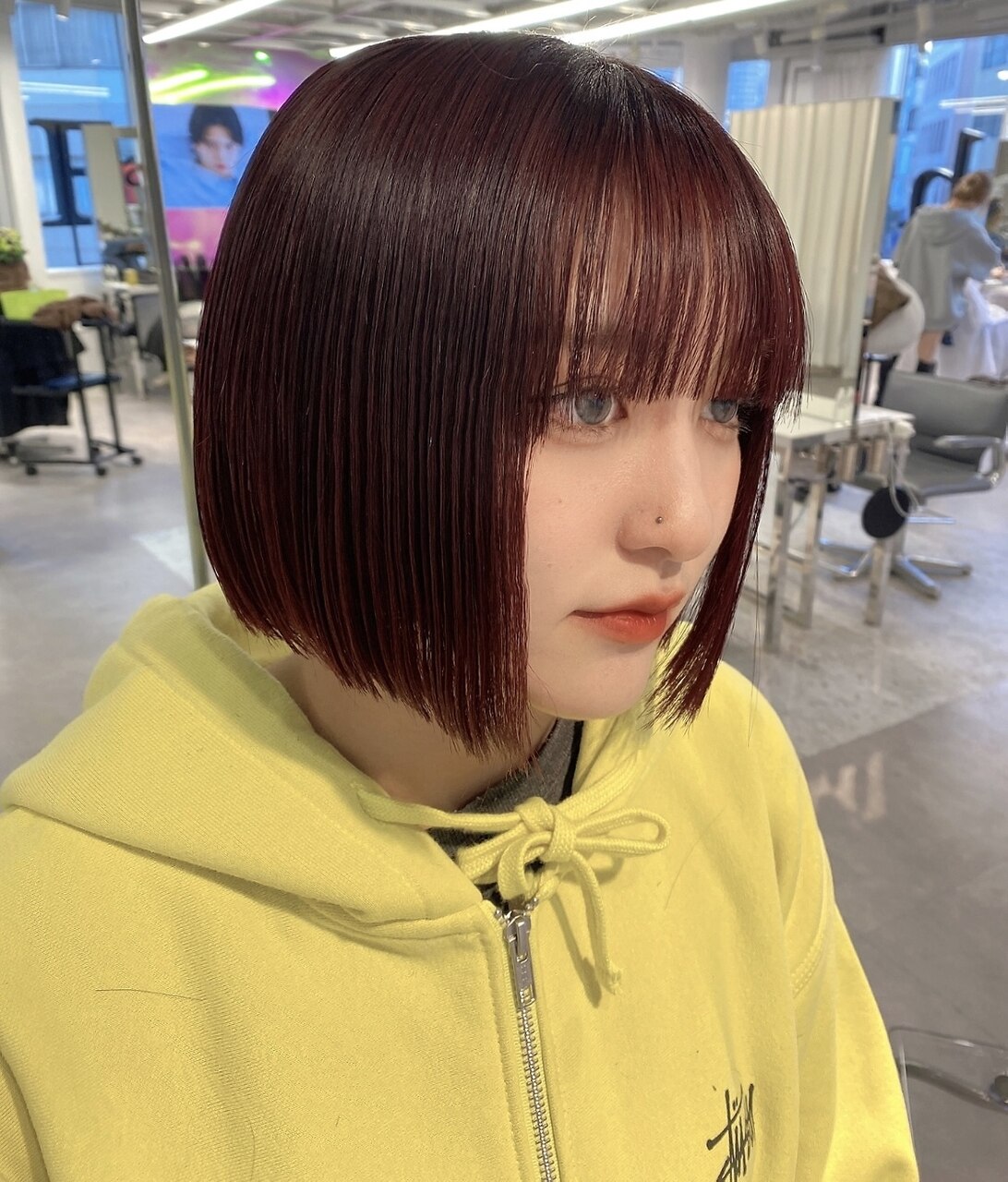 ウィンターちゃん風 切りっぱなしボブ×ボルドーカラー♪：L175712996