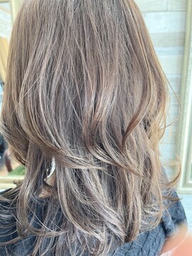 リッカ(Ricca) シルバーベージュで透け感♪