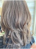 シルバーベージュで透け感♪