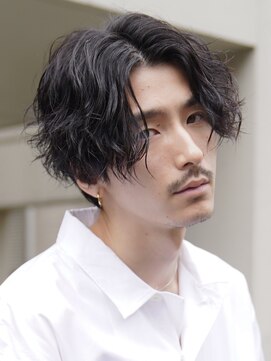 フィフスパーク(fifth PARK) 緩めツイストスパイラルメンズマッシュウルフセンターパート渋谷