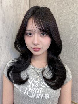 ルームバイシー 新宿(Loom. by Sea) ミディアム×暗めカラー[デザインカラー/フェイスフレーミング]