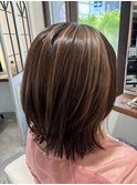 ゆるカール仕上げのミディアム