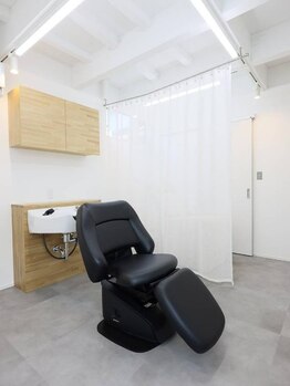 ソワ(sowa)の写真/1席のみのプライベート空間で、周りを気にせずゆったりとしたサロンタイムをお過ごしください♪