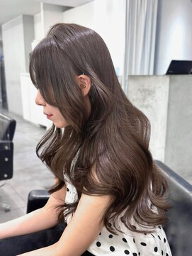 エル バイ アンキシム(elu by AHNKISM) 韓国風レイヤーカット顔まわりくびれワンホンヘア心斎橋