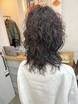 キューズ クラブ(cuz KLUB)&nbsp;【cuzKLUB】ウルフレイヤー×スパイラルパーマ［池袋］