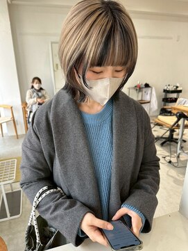くびれ小顔レイヤーカットボブ×アンブレラカラーブロンド