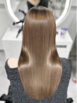 エルサ(Elsa) 【Elsa元町・三宮】サラ艶縮毛矯正