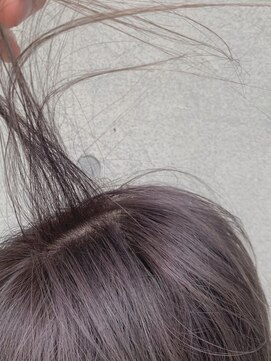 ファースト 仙台店(first) 大人かわいいシルバーグレー