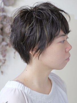 スパ ヘアーデザイン(SPA hair design) パーマとハイライトのアクティブショート