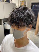 リンカラン トロワ(LINGKARAN Trois)&nbsp;波巻きパーママッシュ刈り上げツイストスパイラルパーマ