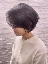 ステア ケース(stair case)&nbsp;レイヤー　顔まわりカット　丸みショート