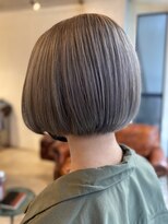 シュク 高円寺(SYUK)&nbsp;SYUK kazu 【高円寺 顔まわりカット 髪質改善 ハイライト 】