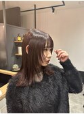外はねミディアムにフェイスラインレイヤー