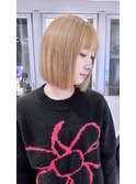あご下2cmぱつっとボブ 10代20代 大阪梅田 ハイトーンボブ