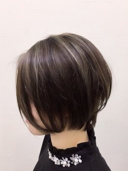 美容室フィール(feel)の写真/再現性が高く、乾かすだけでスタイリング完了!話題のCOTA取扱い店♪うるツヤなショートが叶う☆