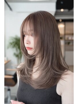 ノイエ 原宿 北参道(NoIE) レイヤーカット顔周りレイヤーダブルカラーミルクティーベージュ