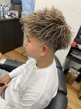 GROVE BARBER【4/15 NEW OPEN(予定)】の写真/フェード・メッシュ・ブリーチなどトレンドのメンズヘアに対応。
