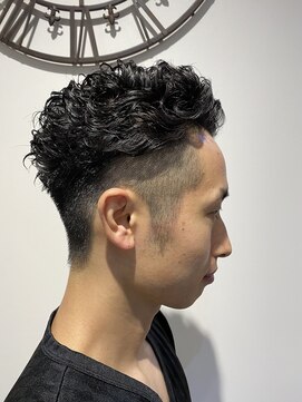 レヴィ(Levie) メンズパーマスタイル