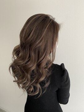 パトゥ 烏丸(patou) 大人可愛いハイライトカラースタイル