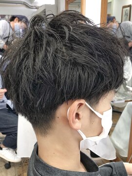 ヘッズ 本八幡店(HEADS) MEN'S HAIR センターパート ツイストスパイラル コンマヘア