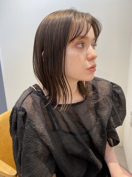 ロカ(roka) 鎖骨ミディアム / ロブ / 透明感グレージュ