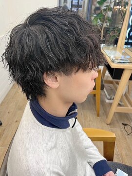 ネオリーブ クーロ メゾン 横浜(Neolive curro Maison) 波巻きスパイラル×ツイストパーマ[メンズ]