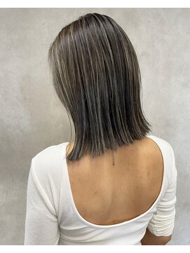 サニー 渋谷(SUNNY) バレイヤージュ、ハイライト、レイヤーロング、グレーベージュ