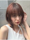 顔周りレイヤーカットくびれヘアミルクティーベージュカラー