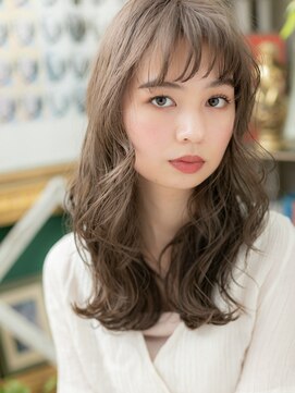 カバーヘア ブリス 上尾西口店(COVER HAIR bliss) 外国人風オリーブアッシュオン眉小顔ロングh3上尾20代30代40代