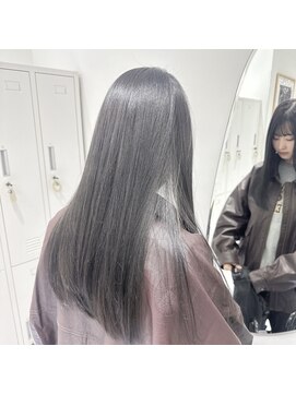 ジーナ 博多筑紫口(Zina) 透明感ダークグレー×髪質改善トリートメント！【福田 れん】