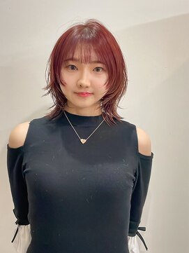 サクラ オモテサンドウ(SAKURA) 赤髪ボルドーウルフ◎表参道