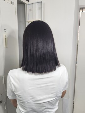 リュンヌ(Lune) ぱつっと切りっぱなしボブ×水素髪質改善トリートメント