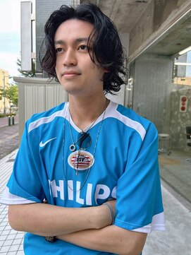 イン(in.) メンズレイヤー／ナチュラルパーマ／メンズパーマ