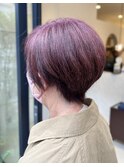 大人女性に人気♪艶感ラベンダーピンクのショートボブ