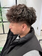 トレンドのパーマからビジネスシーンで映える大人ヘアまで◎［松戸駅/MEN'S/メンズパーマ/曲がる縮毛矯正］