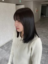 ホワイト(WHITE)&nbsp;結んでも可愛い◎ ぱっつん顔周りカット レイヤーカット