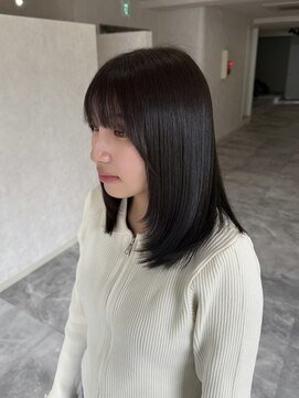 ホワイト(WHITE) 結んでも可愛い◎ ぱっつん顔周りカット レイヤーカット